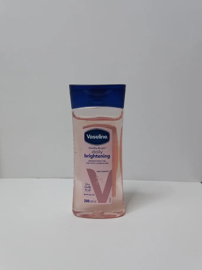 Vaseline Healthy Bright Daily Brightening Body Oil - 200ml